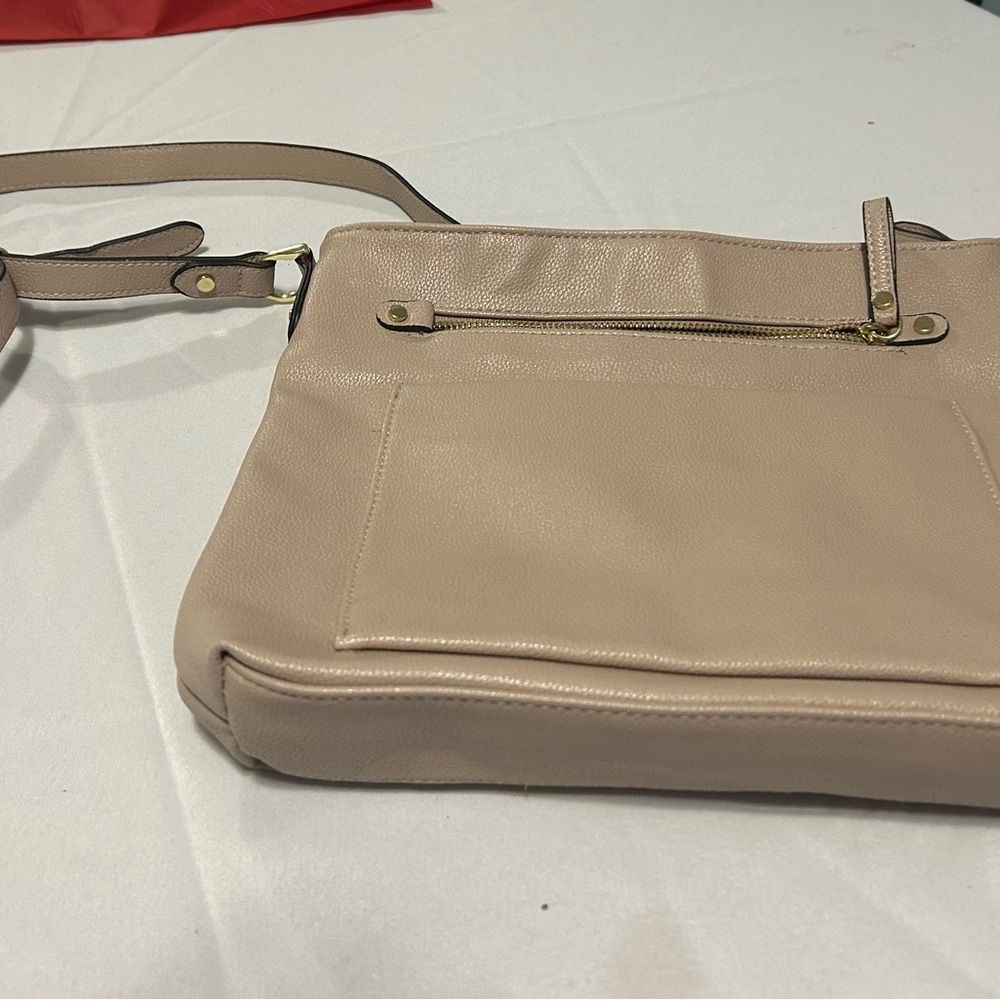 Vintage Women'sNeutralBeigeCrossbody Bag with Front Zip Pocket (Kmart) like new!